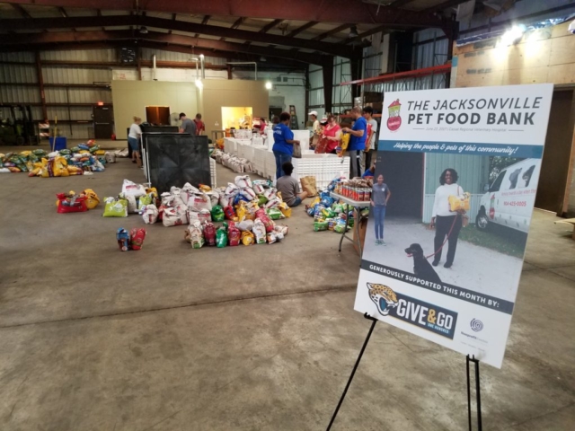 Jacksonville Pet Food Bank Setup