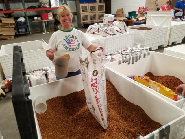 Volunteer Jacksonville Pet Food Bank